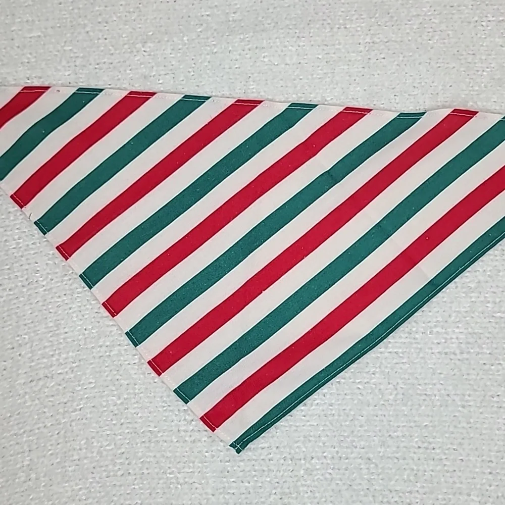 Old Navy Holiday Red/Green Stripe Patterned Flannel Bandana Pets (Cat/Dog) NWT
